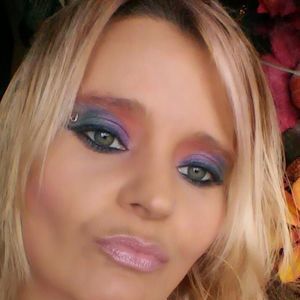 Meet your Posher, Gina
